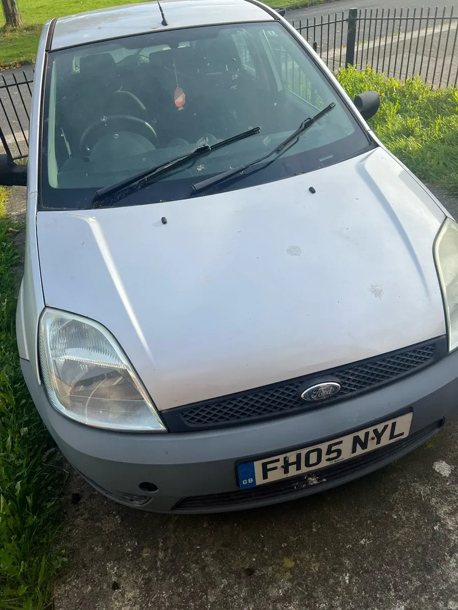 Ford Fiesta 5 door Uk Reg For Spares Only - Image 1