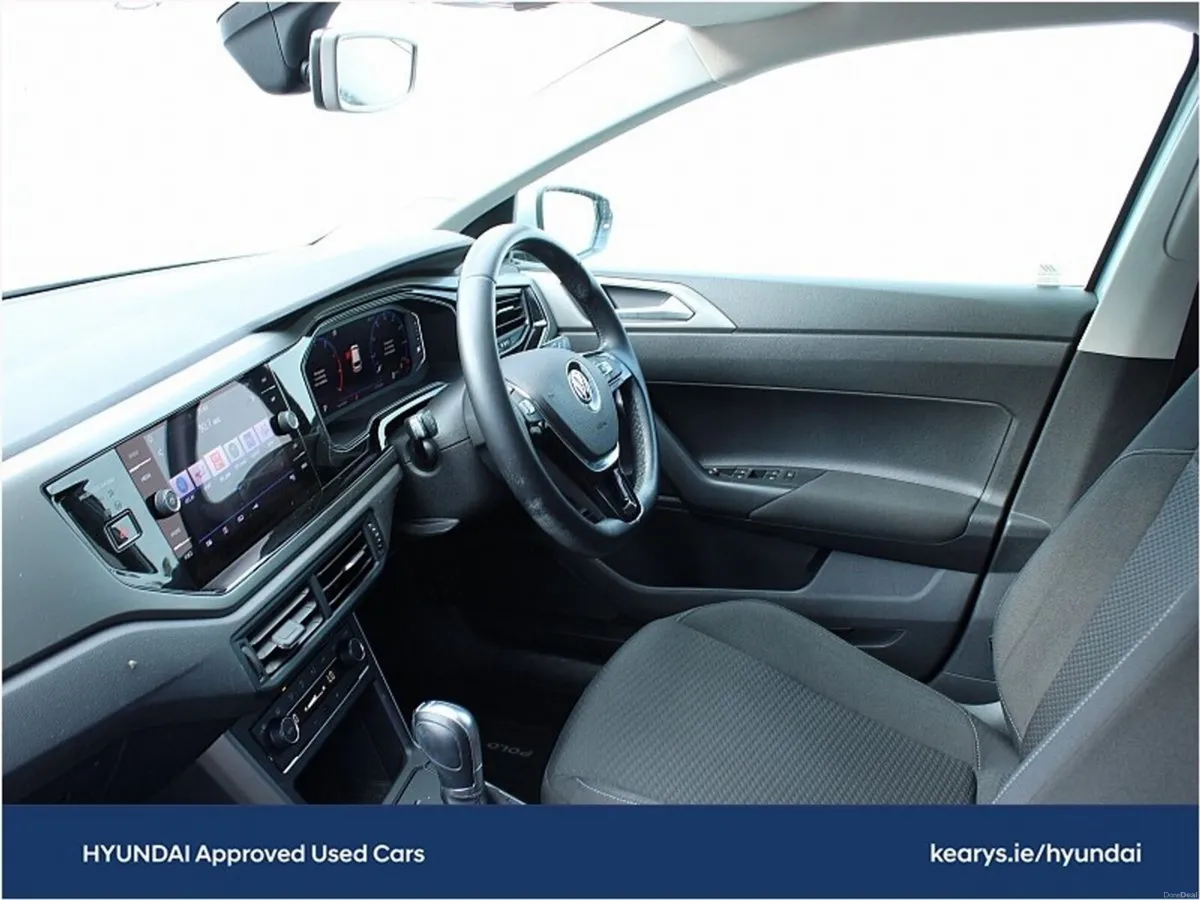 Volkswagen Polo 1.0 PETROL - AUTOMATIC - Image 5
