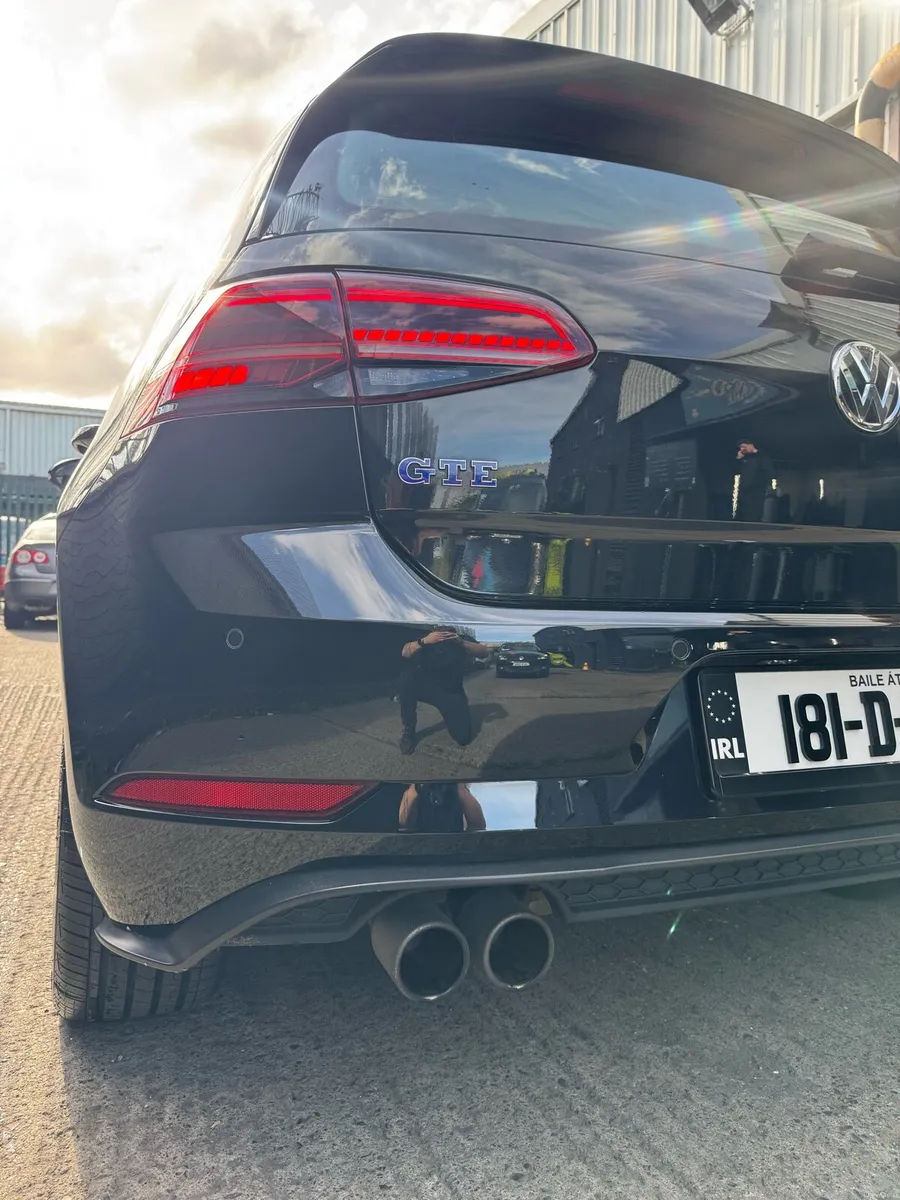2018 VW Golf GTE-Full Volkswagen service history. - Image 5