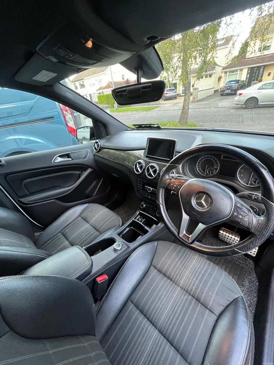 Mercedes B 180 - Image 6