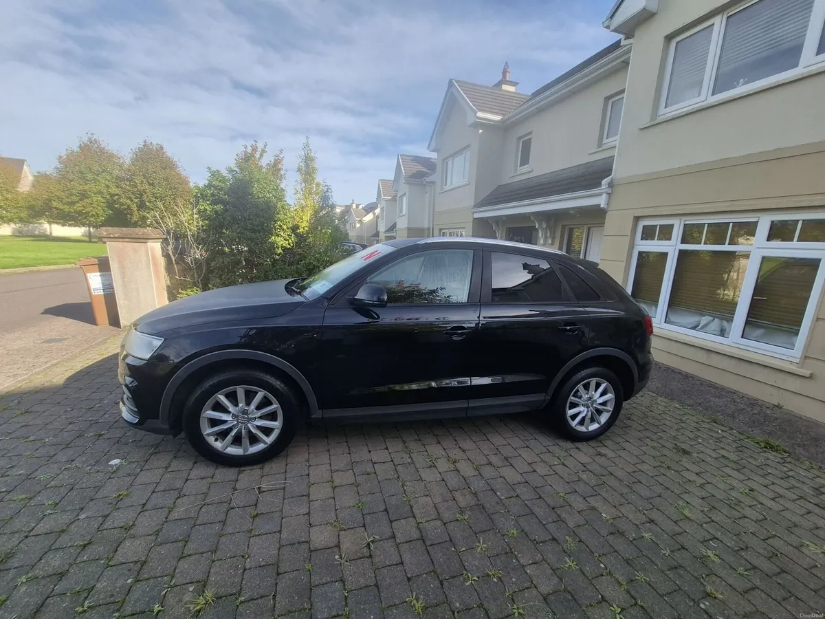 Audi Q3 2017 - Image 5