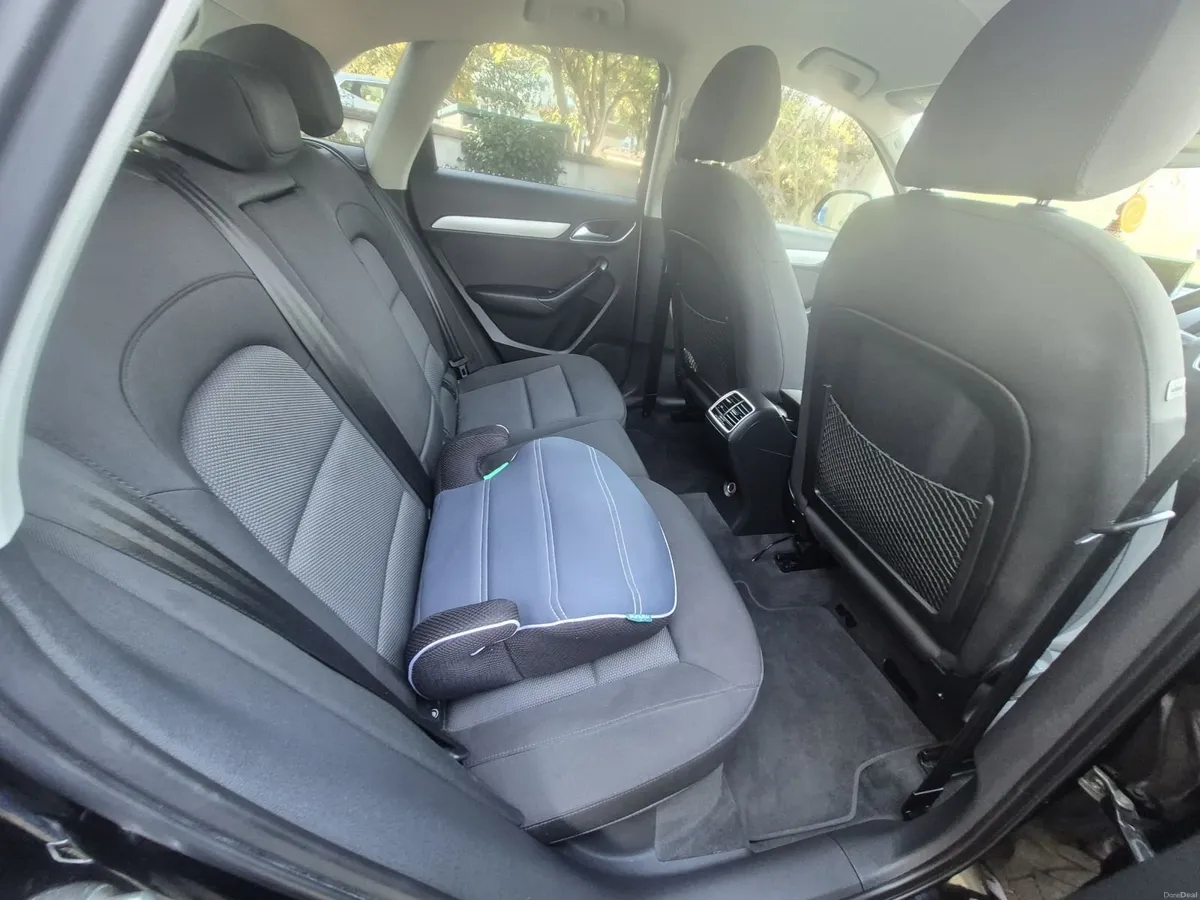 Audi Q3 2017 - Image 4