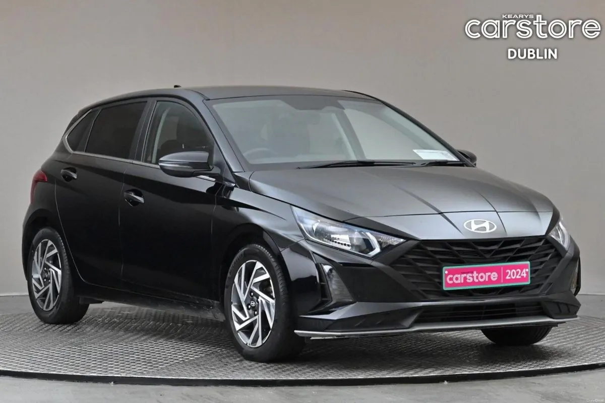 Hyundai i20 1.2 5SPD DELUXE PLUS **REVERSE CAM** - Image 1