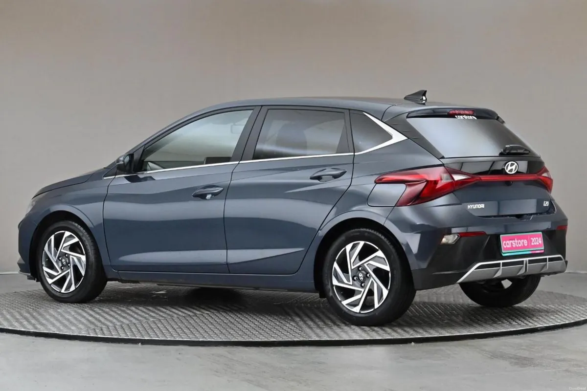 Hyundai i20 1.2 5SPD DELUXE PLUS **REVERSE CAM** - Image 6