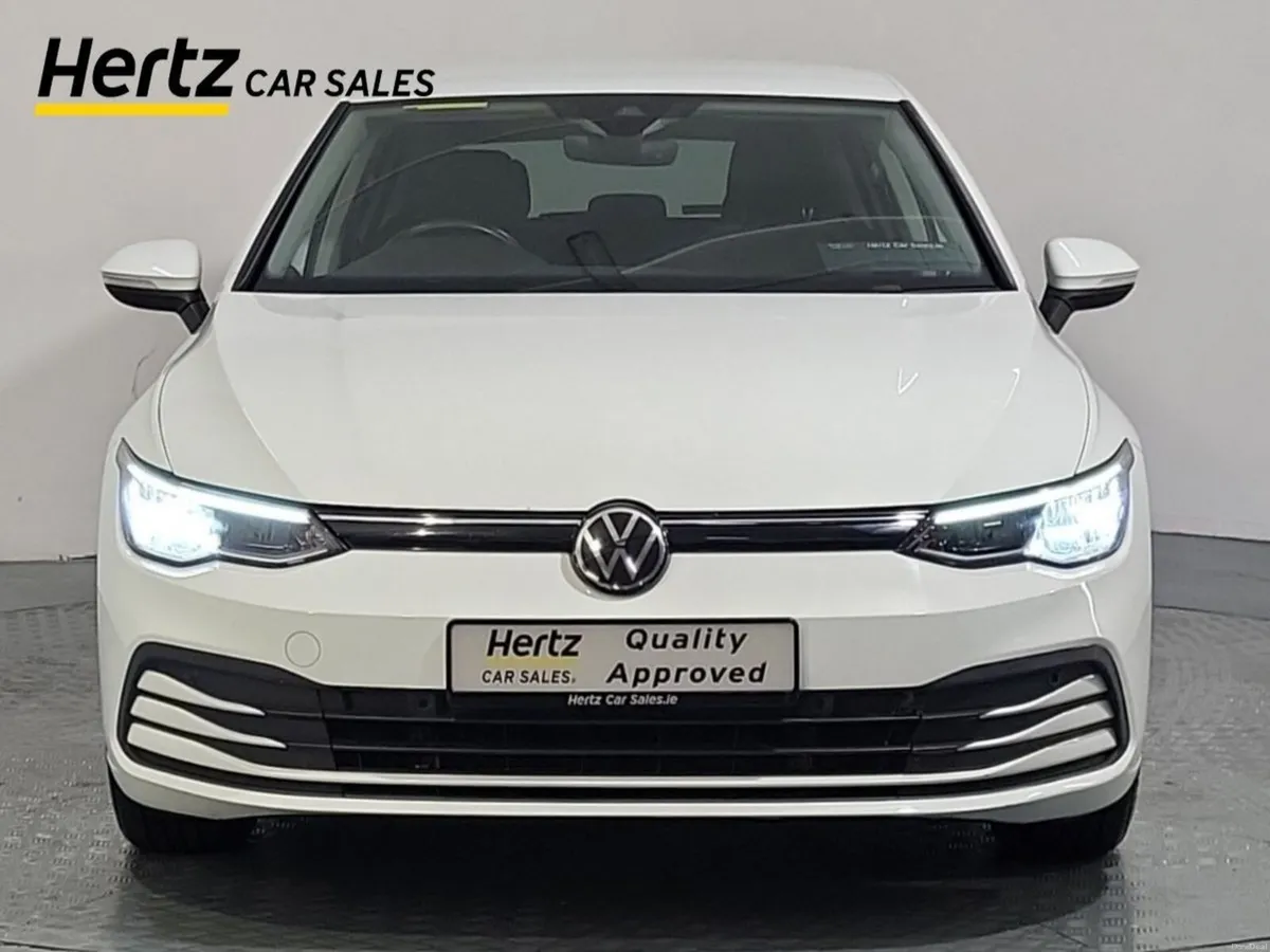 Volkswagen Golf LIFE 2.0TDI Diesel Manual - Image 5