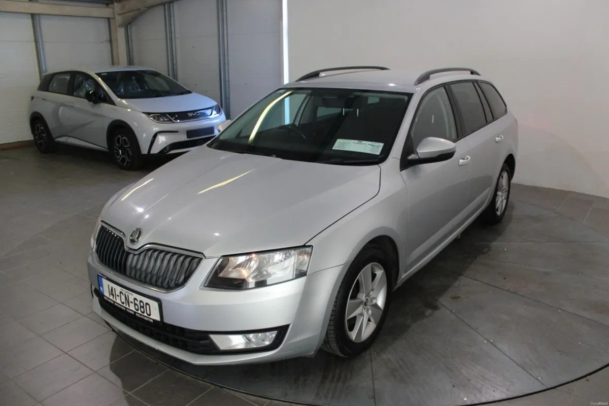 Skoda Octavia 1.6 TDI CR 105BHP Ambition Combi - T - Image 5