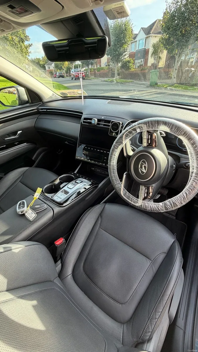 2021 Hyundai Tuscon Executive Plus HEV 94,000km - Image 5