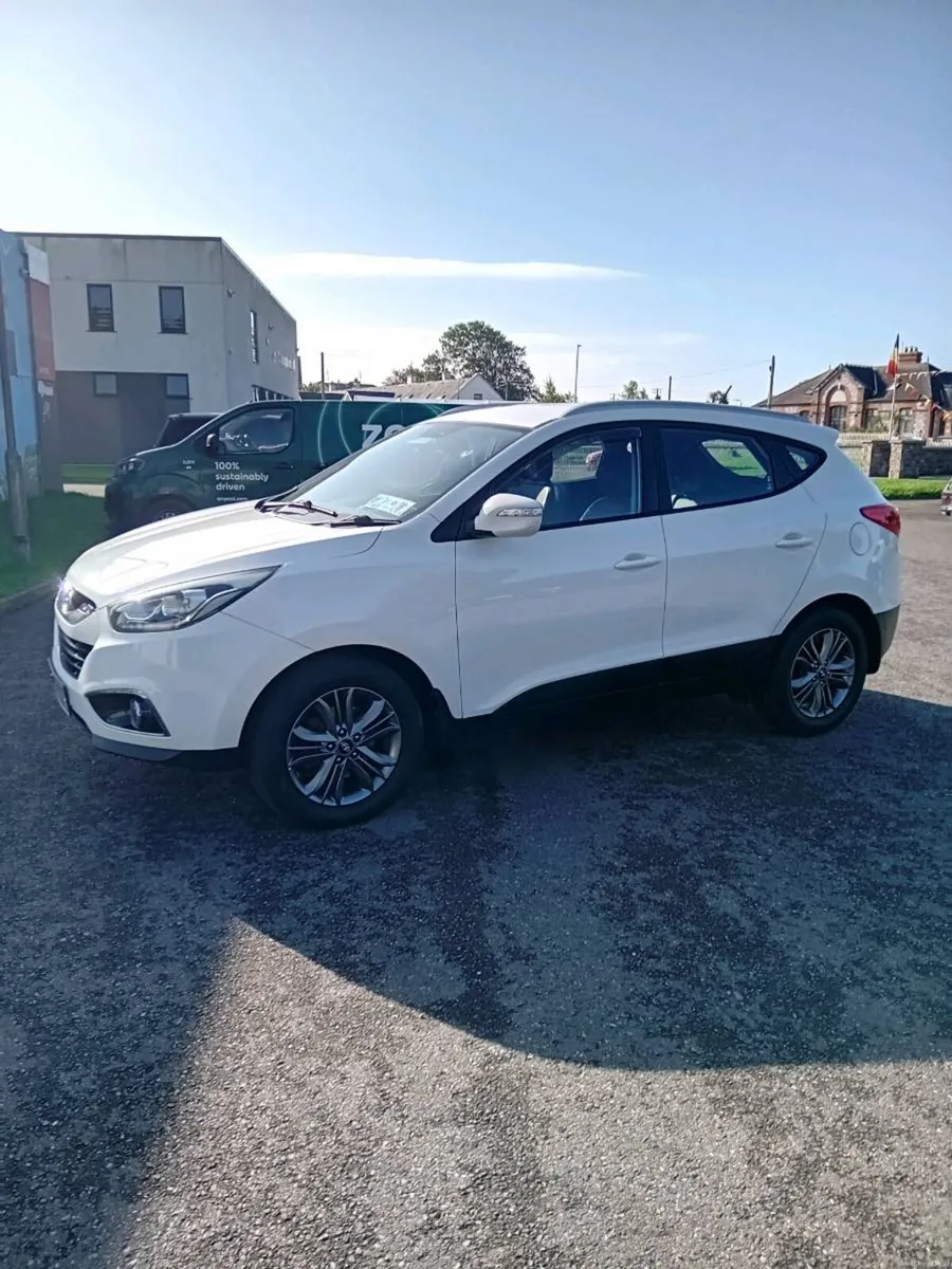 Hyundai ix35 - Image 2