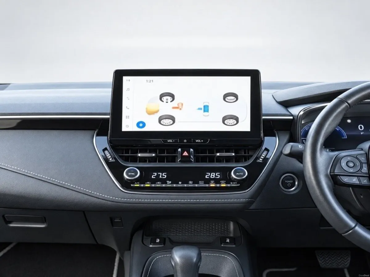 Toyota Corolla Luna Sport Hybrid Hatchback - Image 6