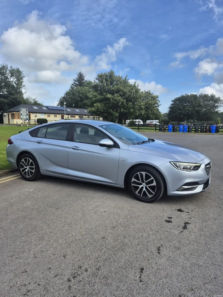 Opel insignia Grand Sport SC - Image 2