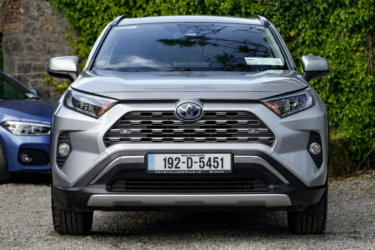 2019 Toyota RAV4 HYBRID SOL 2.5 Petrol Hybrid Auto - Image 5