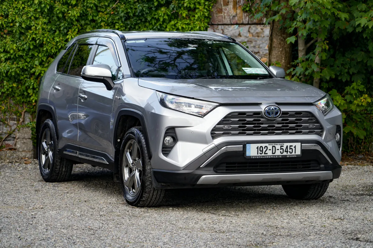 2019 Toyota RAV4 HYBRID SOL 2.5 Petrol Hybrid Auto - Image 1