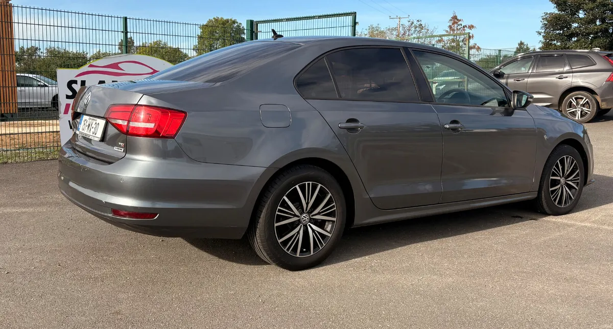 Volkswagen Jetta 2015 1.2 petrol - Image 3