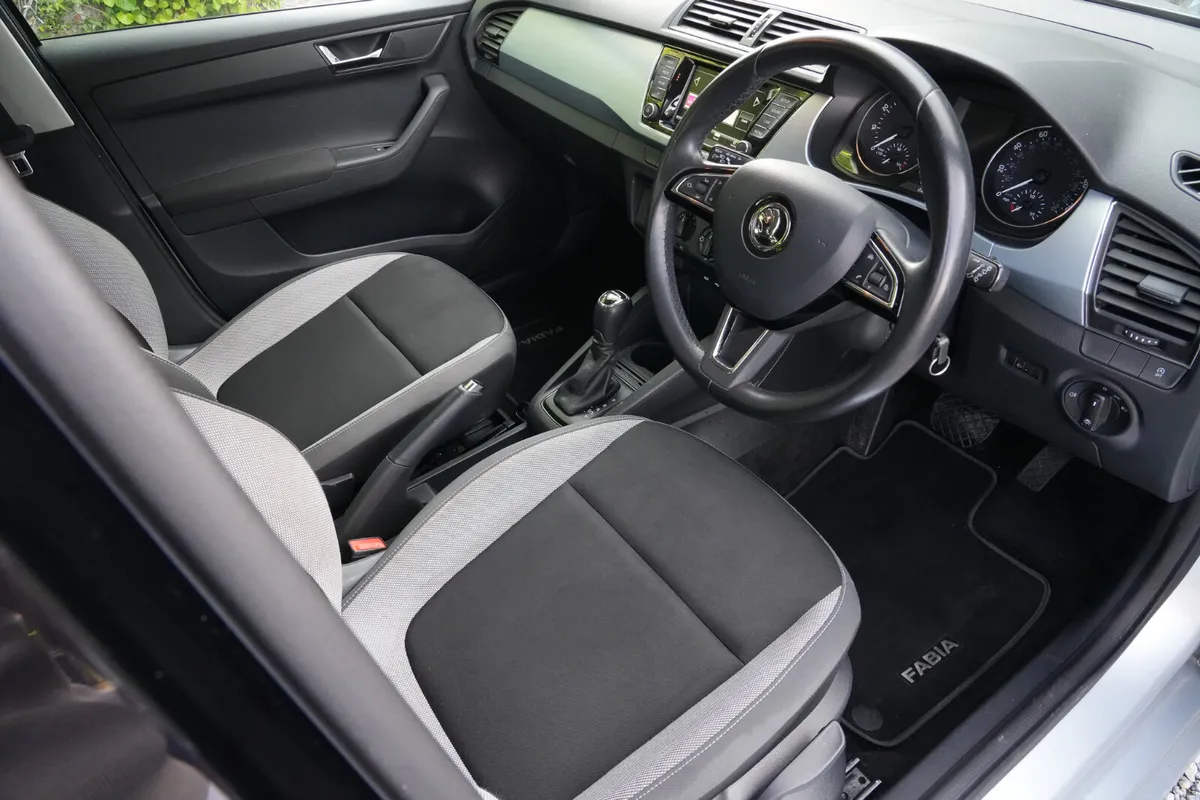 2018 Skoda Fabia 1.0 TSI Petrol Automatic - Image 2