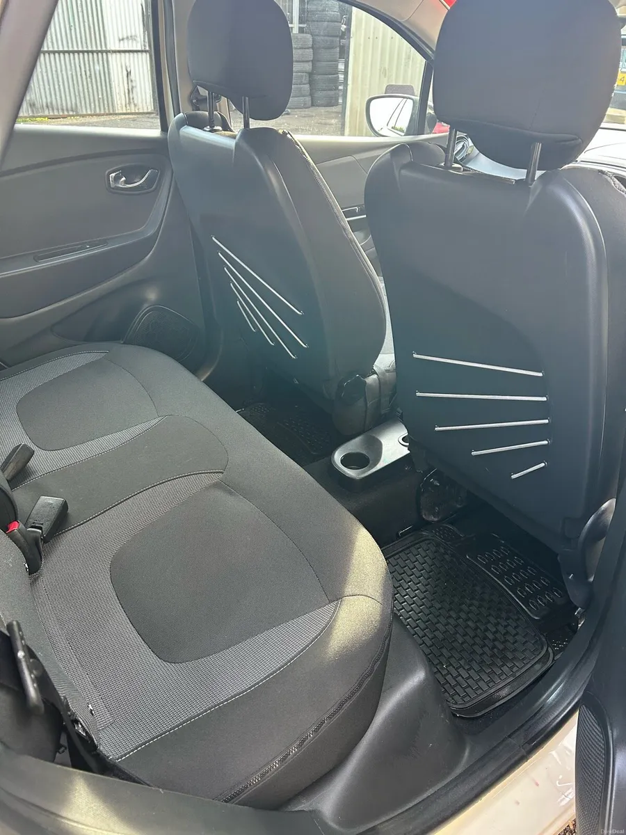 Renault Captur 1.5 dCi – 2016 - Image 6