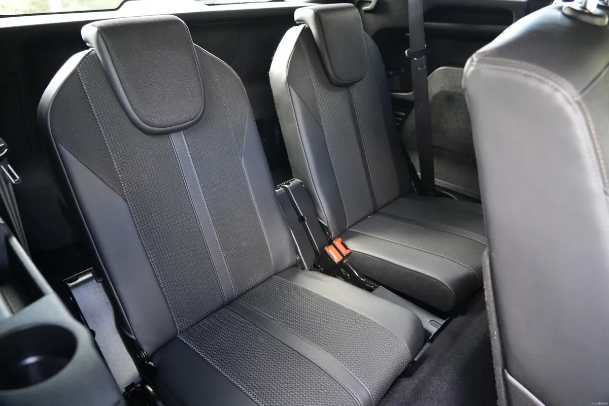 2022 Peugeot 5008 GT 1.5 Diesel Manual - Image 6
