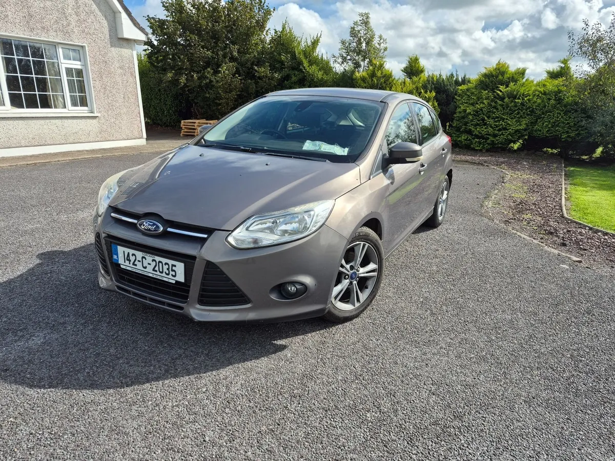 Ford Focus 2014 - Image 2
