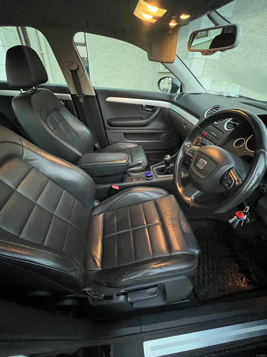 SEAT EXEO 2012 - Image 4