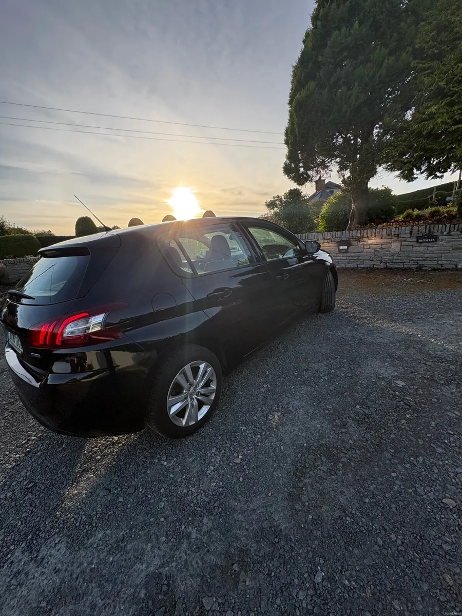 Peugeot 308 2016 - Image 5
