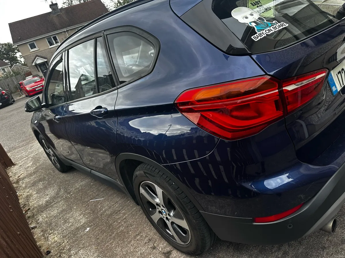 Car - Image 3