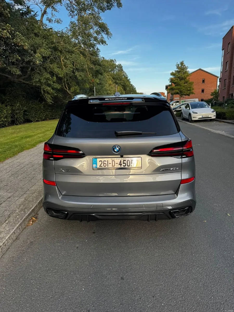 BMW X5 50e 2026,M Sport Pro, Top  Spec - Image 5