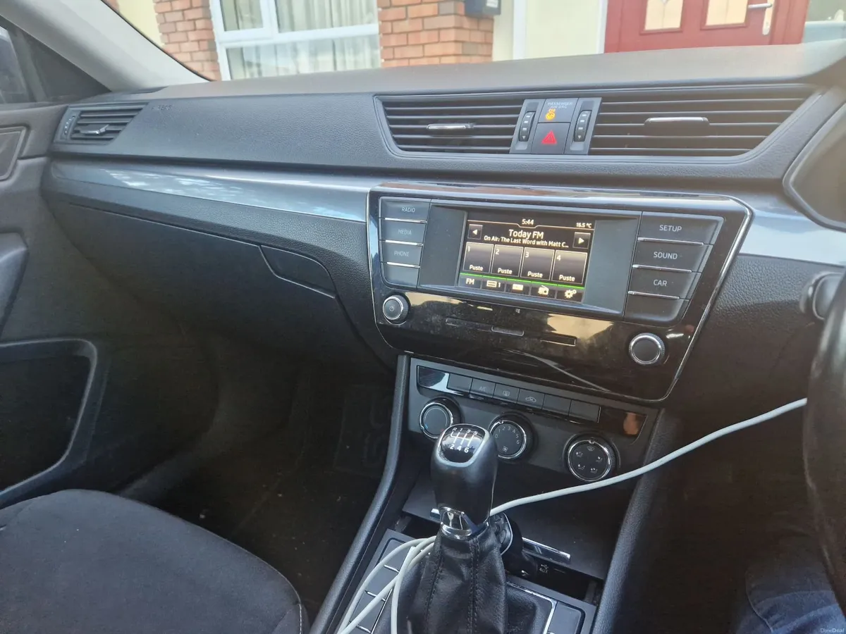 Skoda Superb 2016 - Image 1