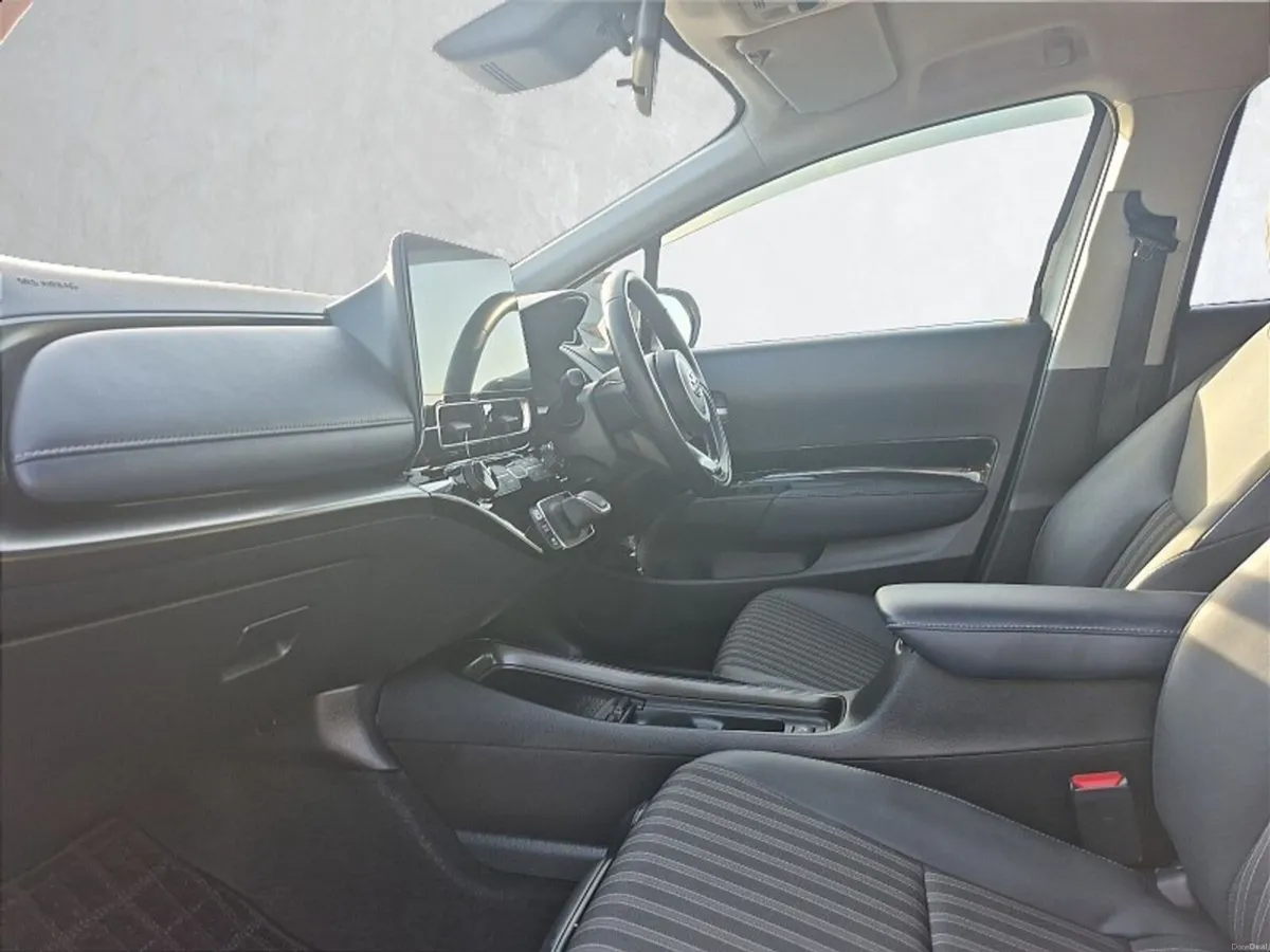 Toyota Aqua ** Z HYBRUD ** TOP SPEC ** TRINITY MOT - Image 6