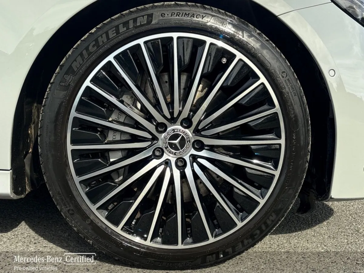 Mercedes-Benz E-Class E300de AMG Line Plus - Image 5