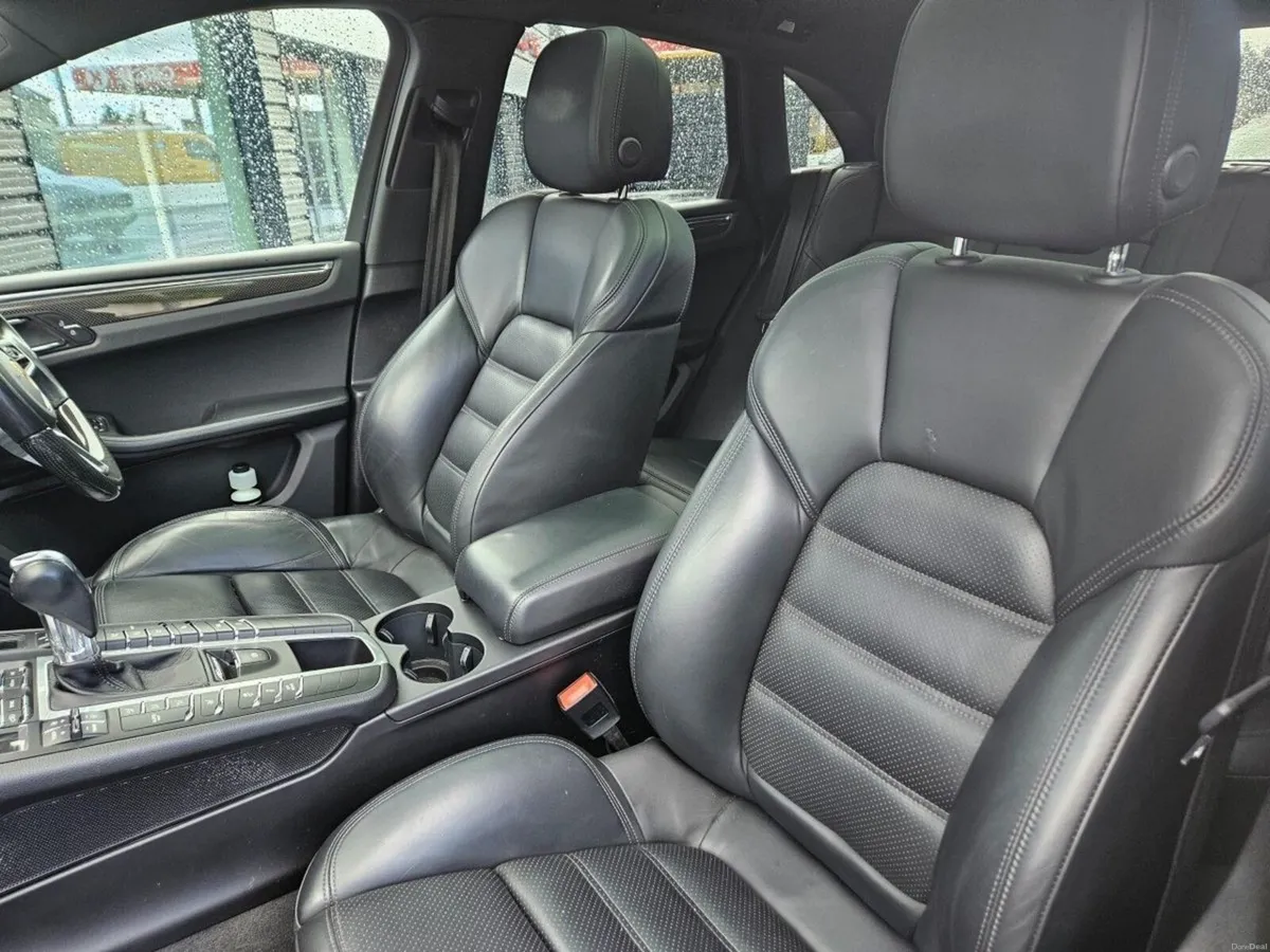 Porsche Macan S - Image 5