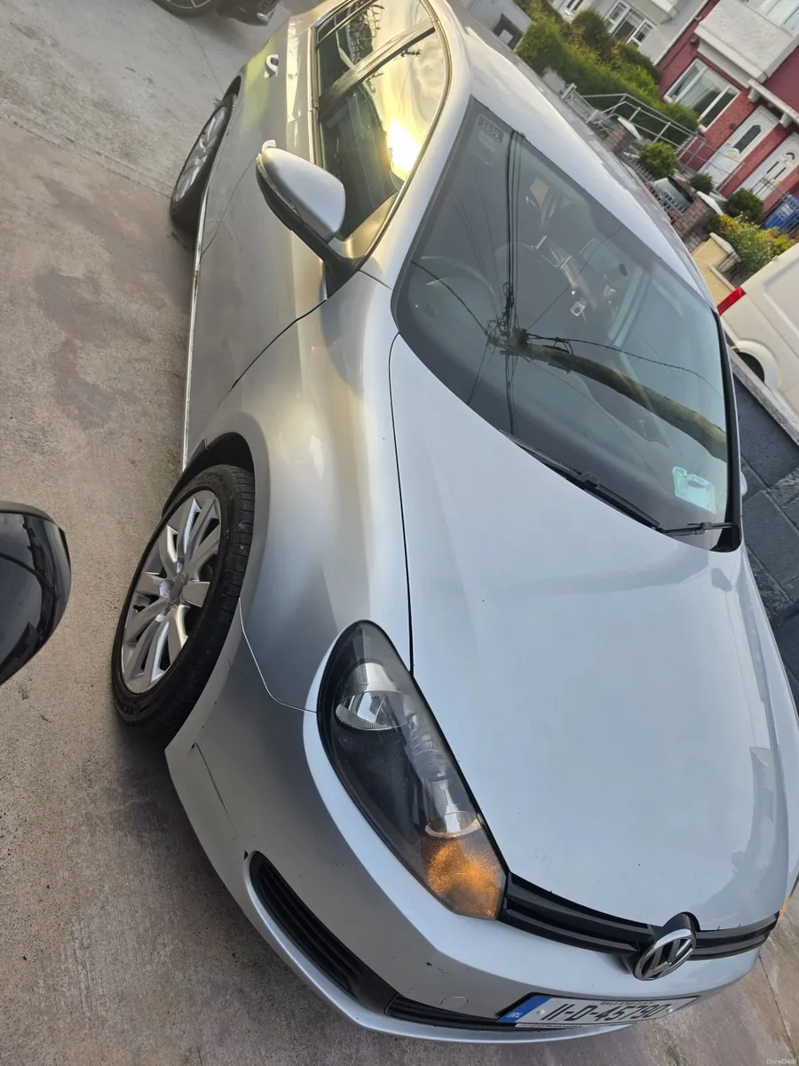 Volkswagen Golf 2011 - Image 3