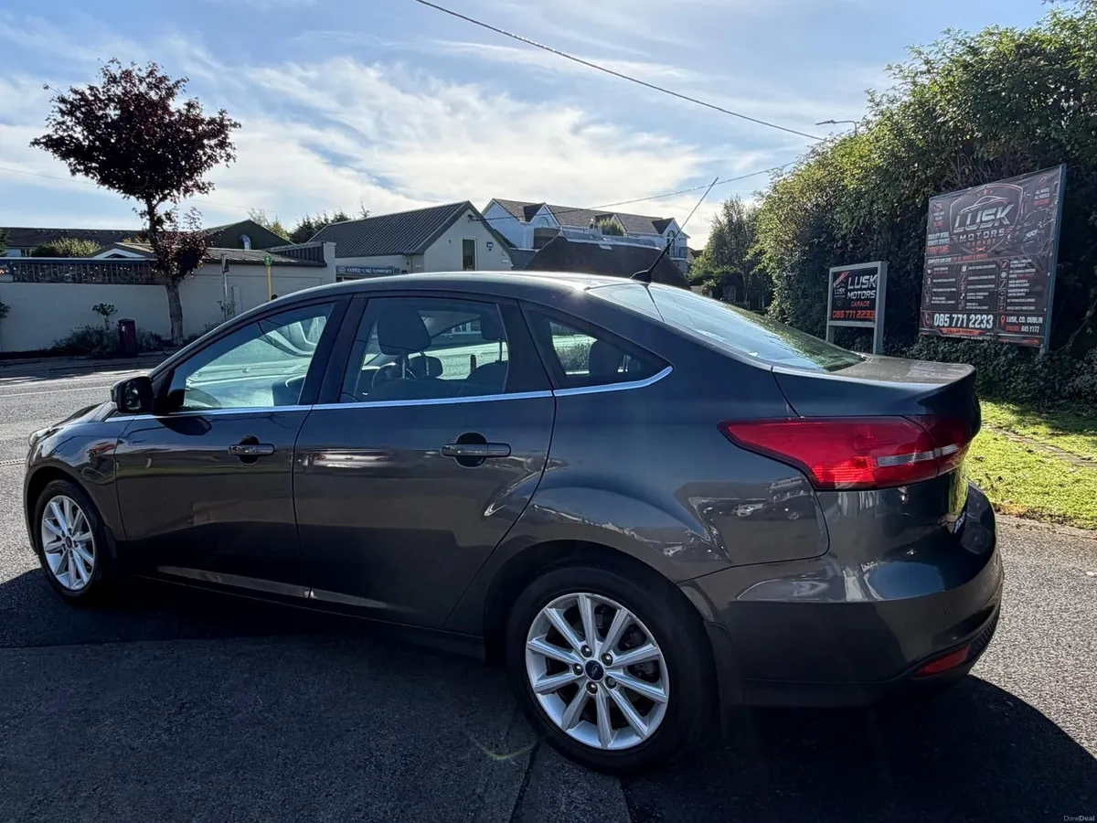Ford Focus 2017 - Image 6