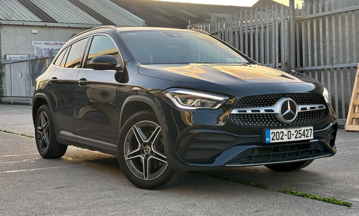 2020 Mercedes-Benz GLA 250E* Immaculate Condition* - Image 1