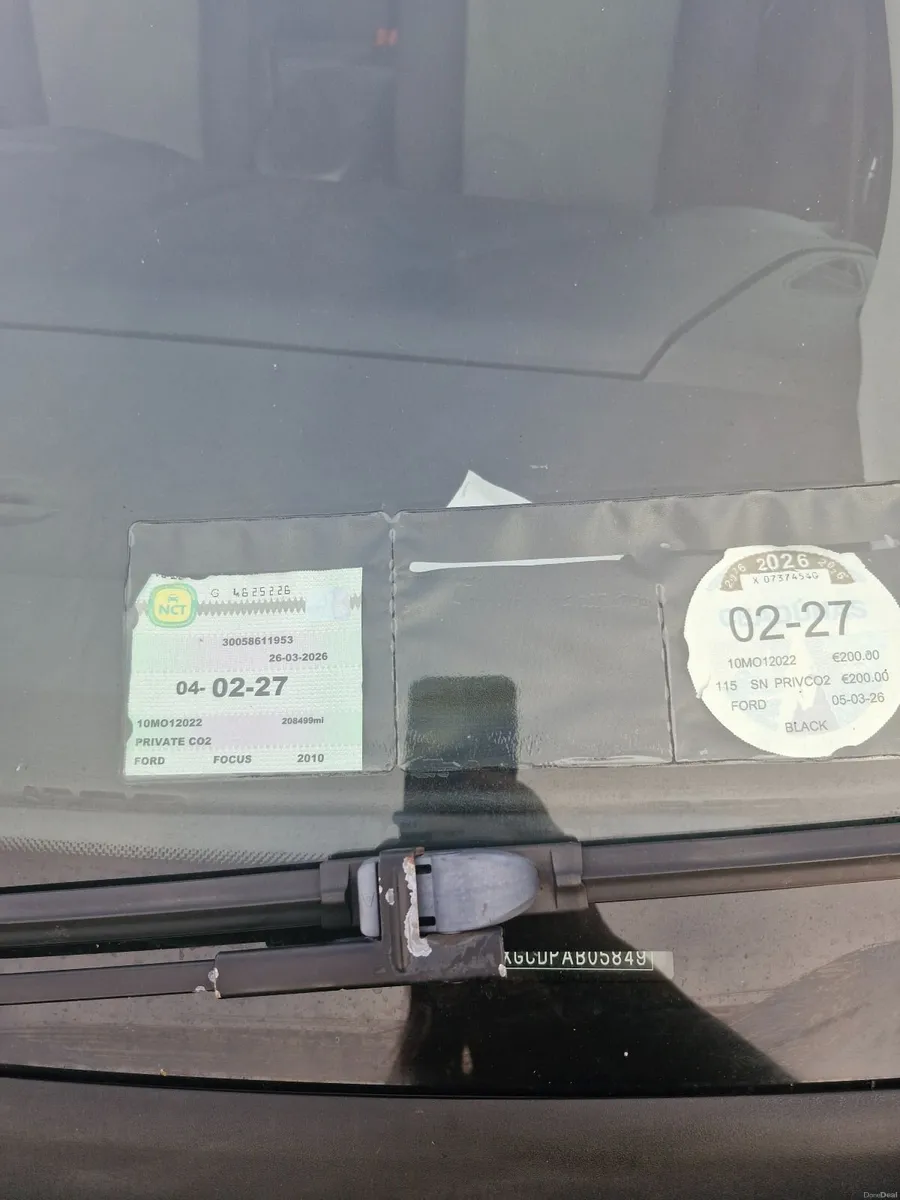 Ford Focus 2010 - Image 2