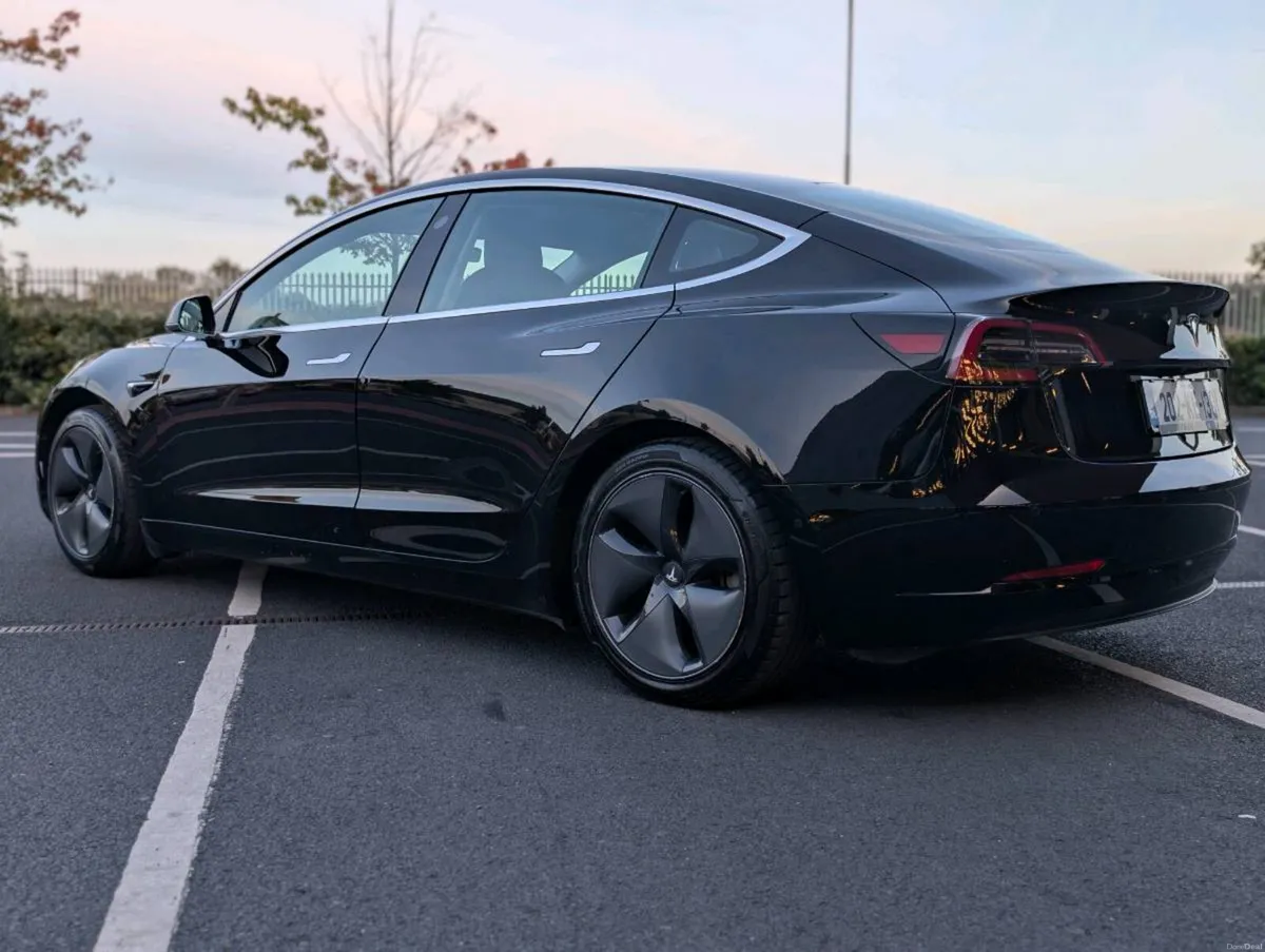 Tesla Model 3 RWD (2 year Tesla Warranty) - Image 6