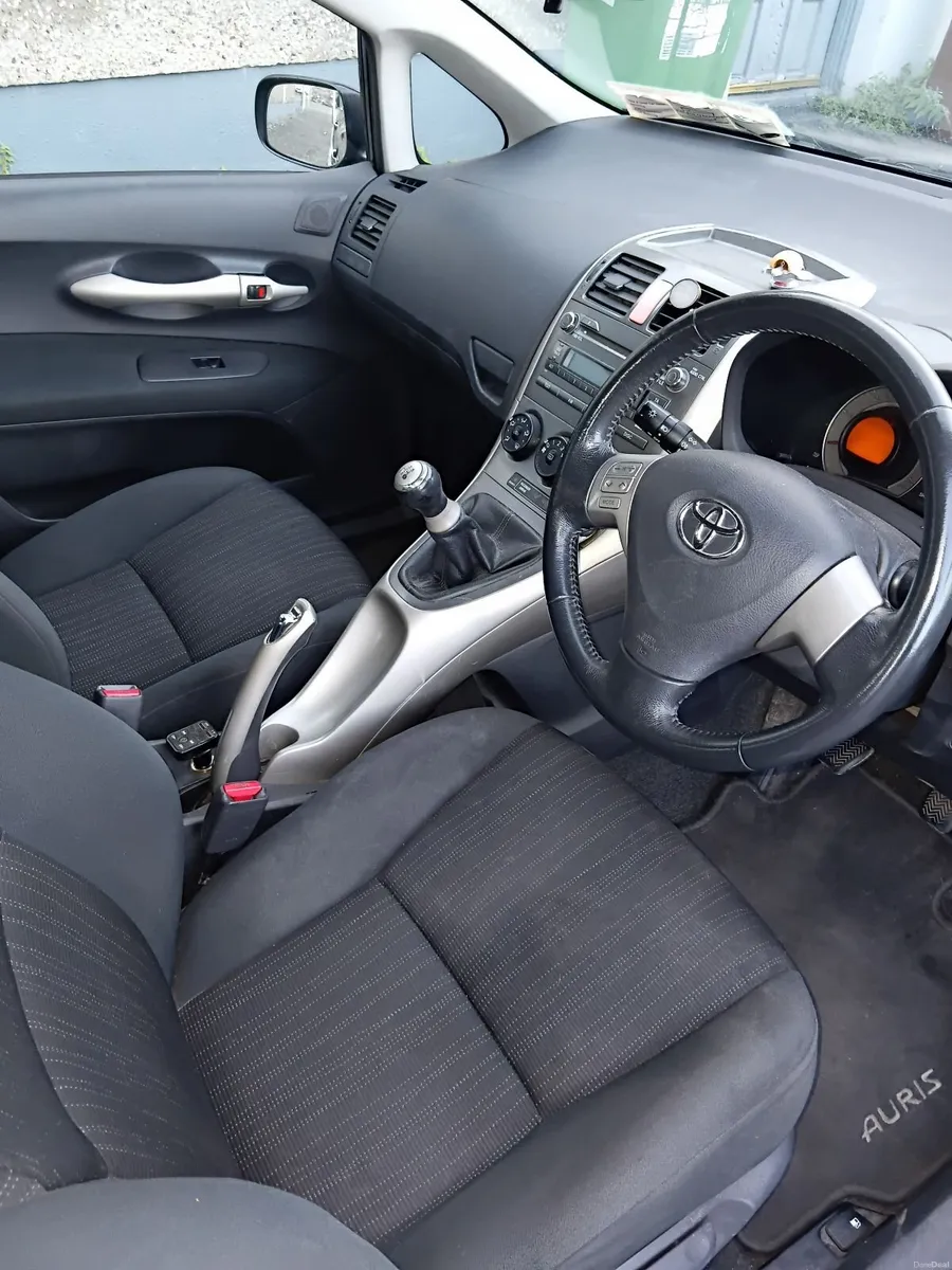 Toyota Auris 2007 - Image 3