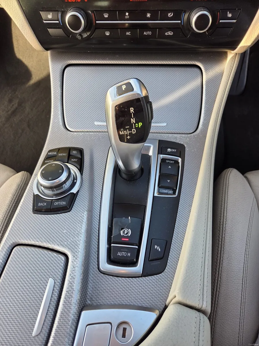 Car - Image 5
