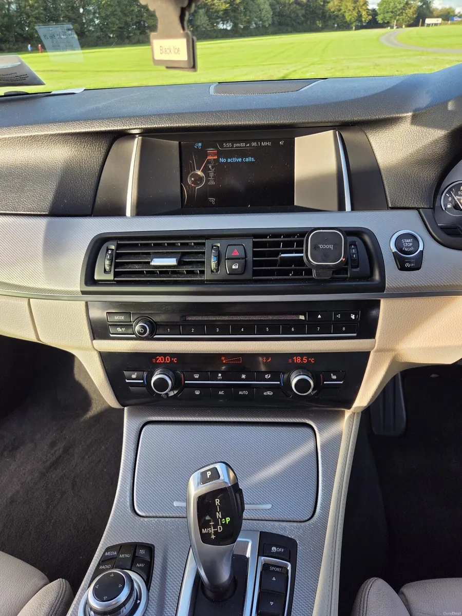 Car - Image 6