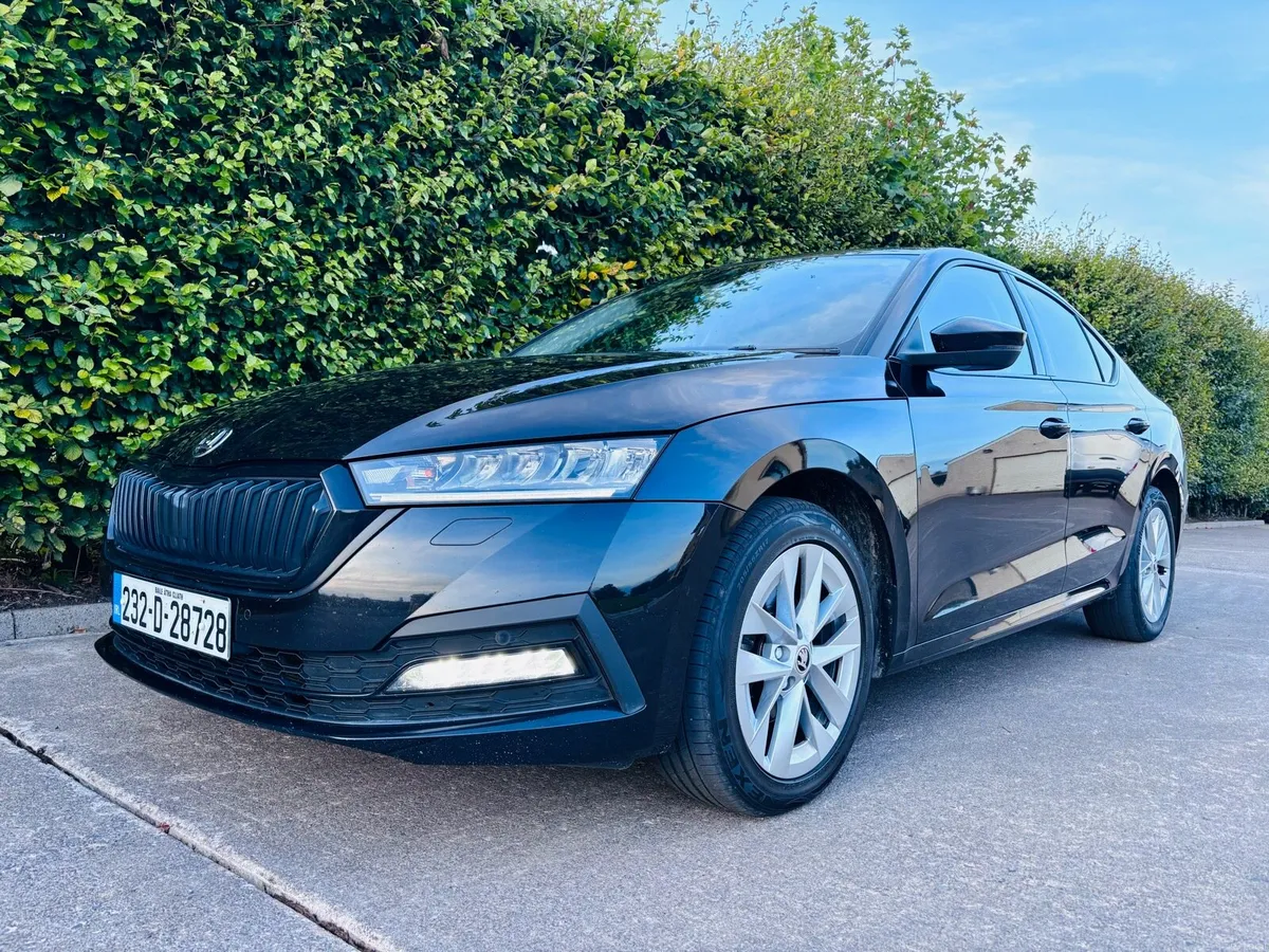 Skoda Octavia SEL Automatic - Image 2