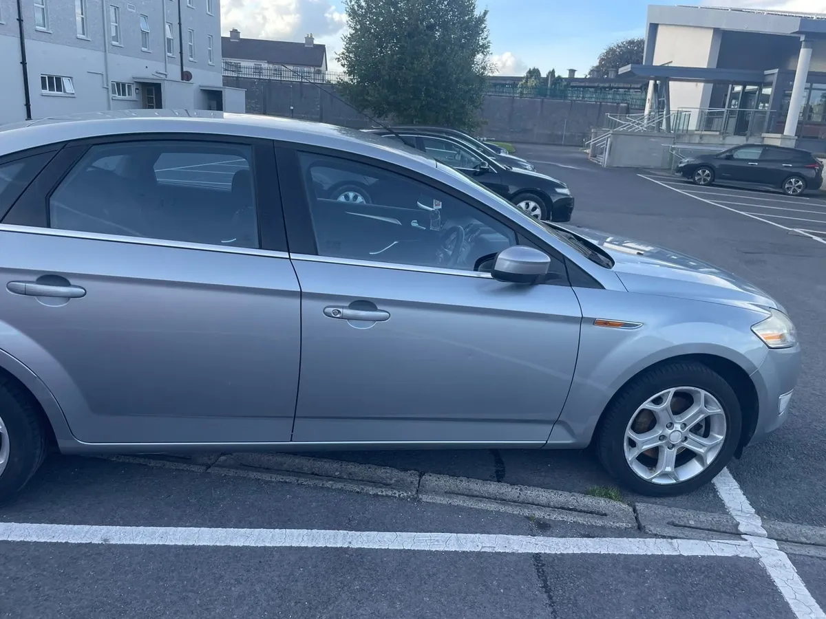 Ford Mondeo 2010 - Image 4