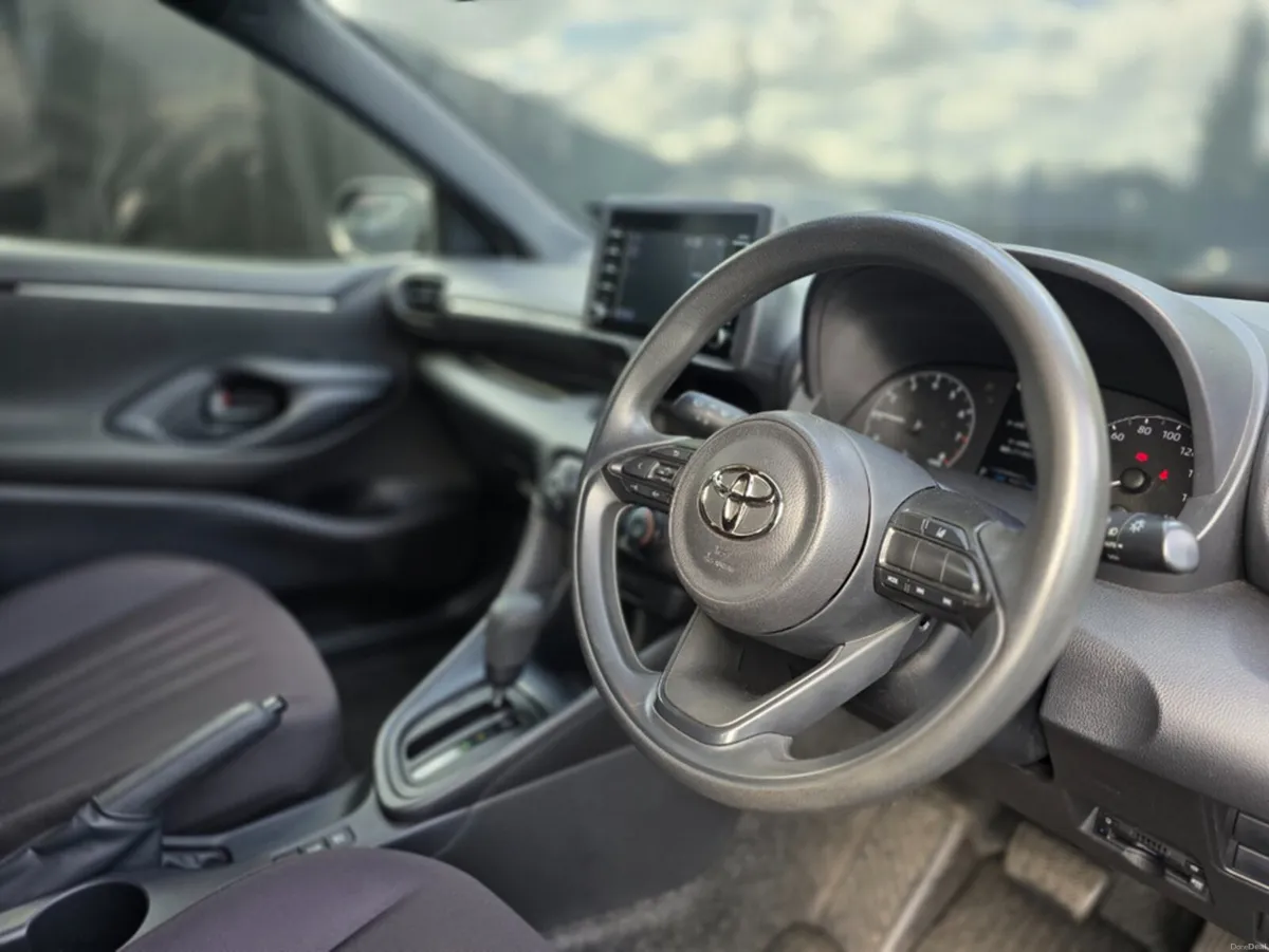 Toyota Yaris 1.0 PETROL AUTO - Image 2