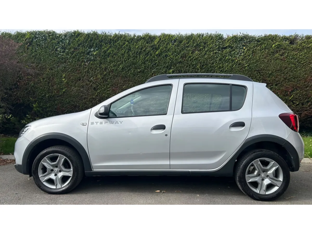 Dacia Sandero STEPWAY SIGNATURE TCE 90 PH2 4 - Image 2