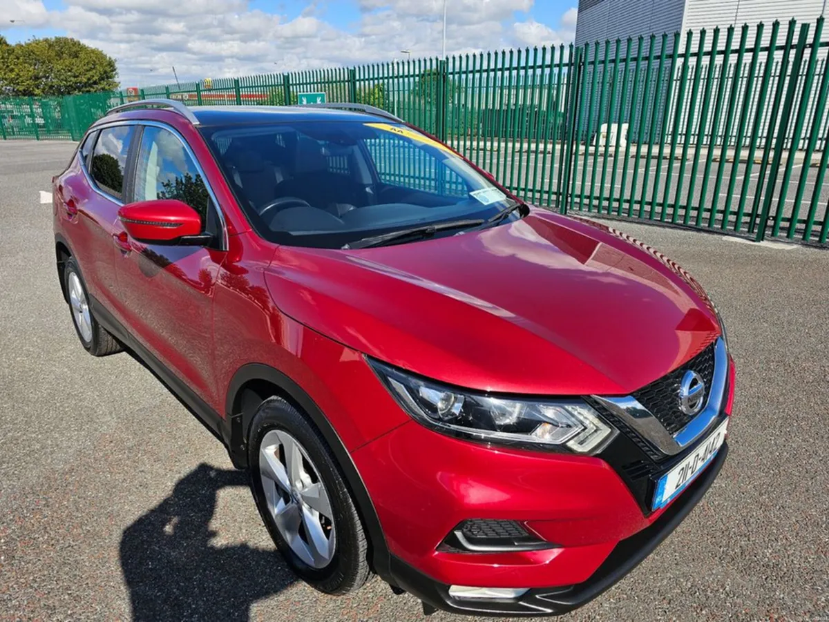 Nissan Qashqai 1.5 DCI, AUTOMATIC, LOW MILES, PAN - Image 4