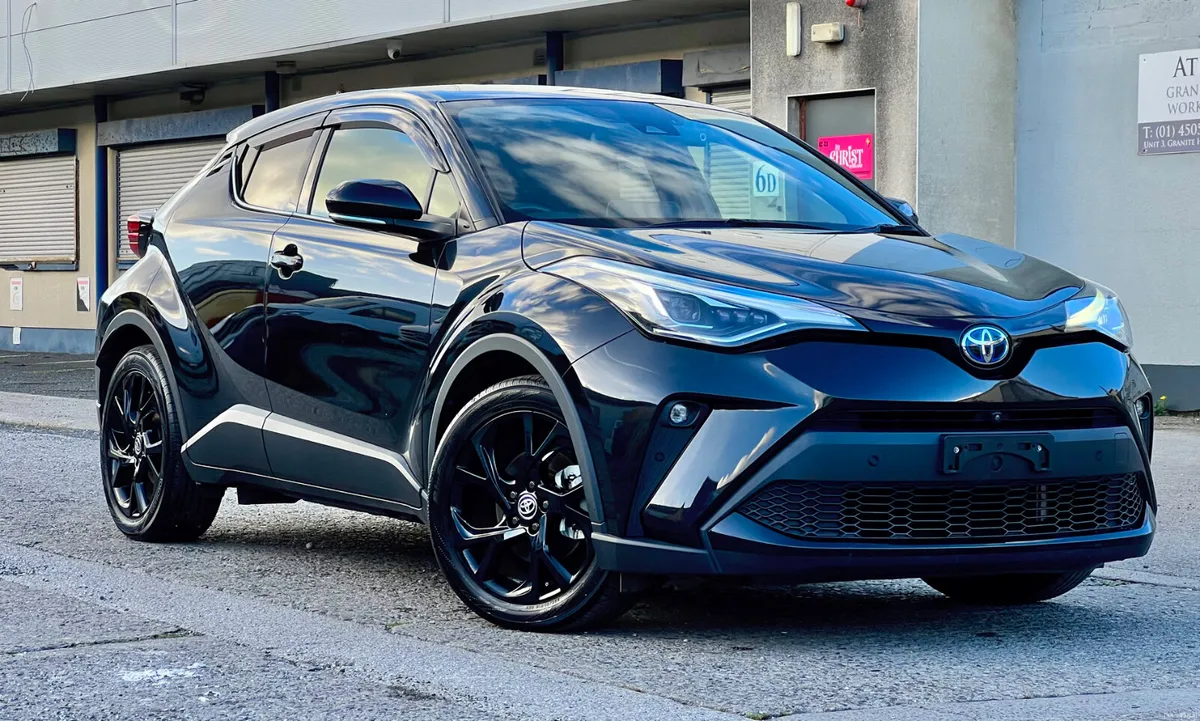 2020 Toyota C-HR G Nero Edition*Leather seats* - Image 1