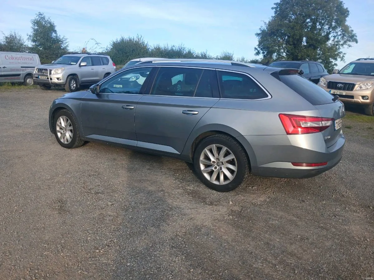 Skoda superb estate - Image 2