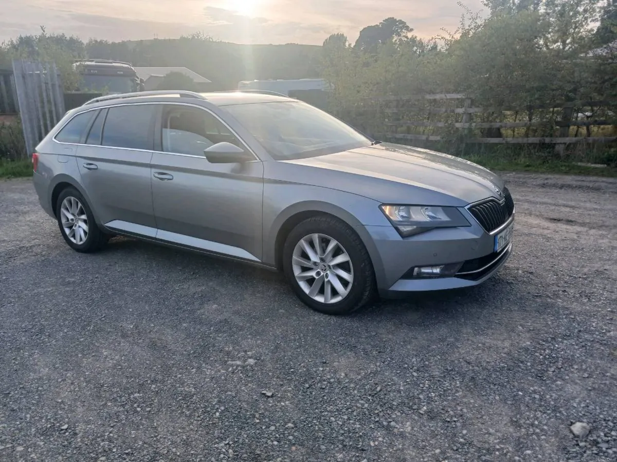 Skoda superb estate - Image 4
