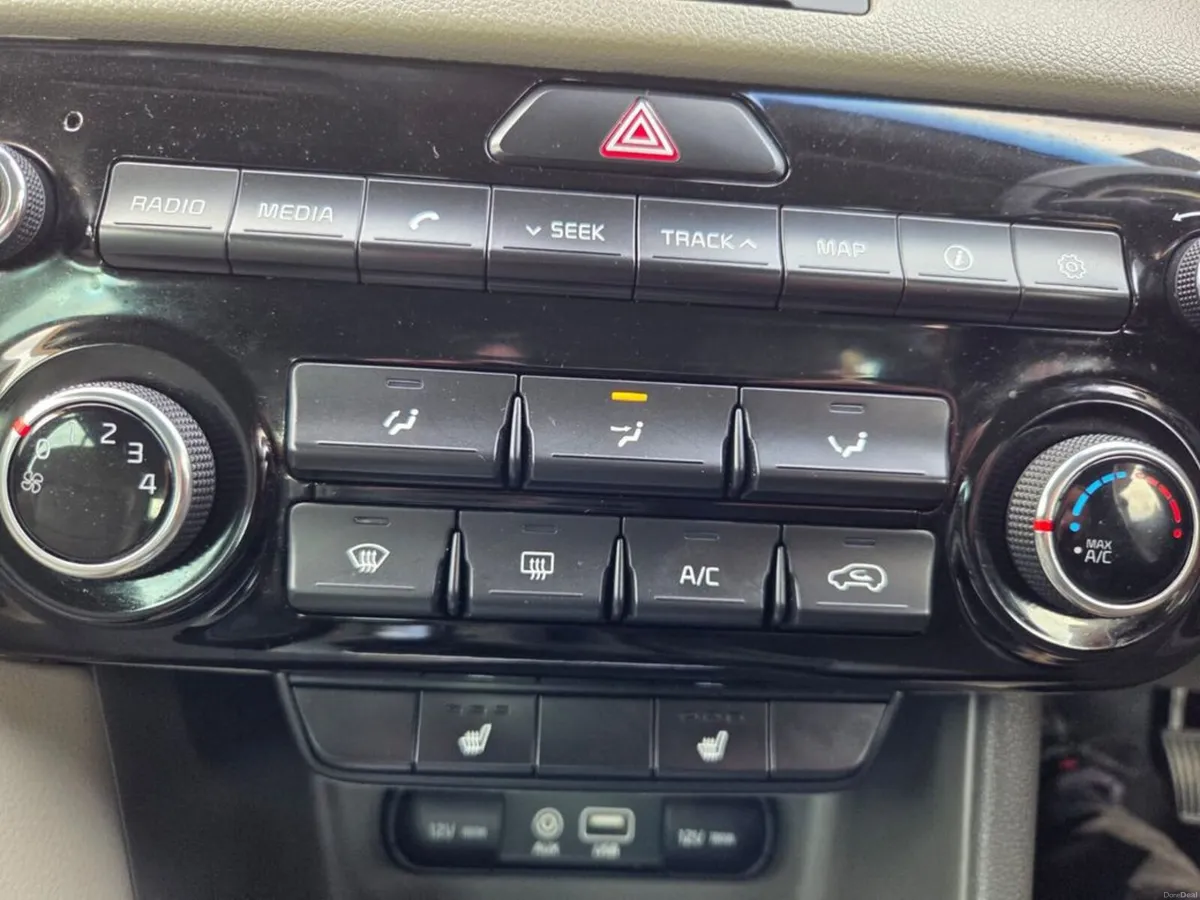 Kia Sportage 1.7 Platinum 5DR - Image 4