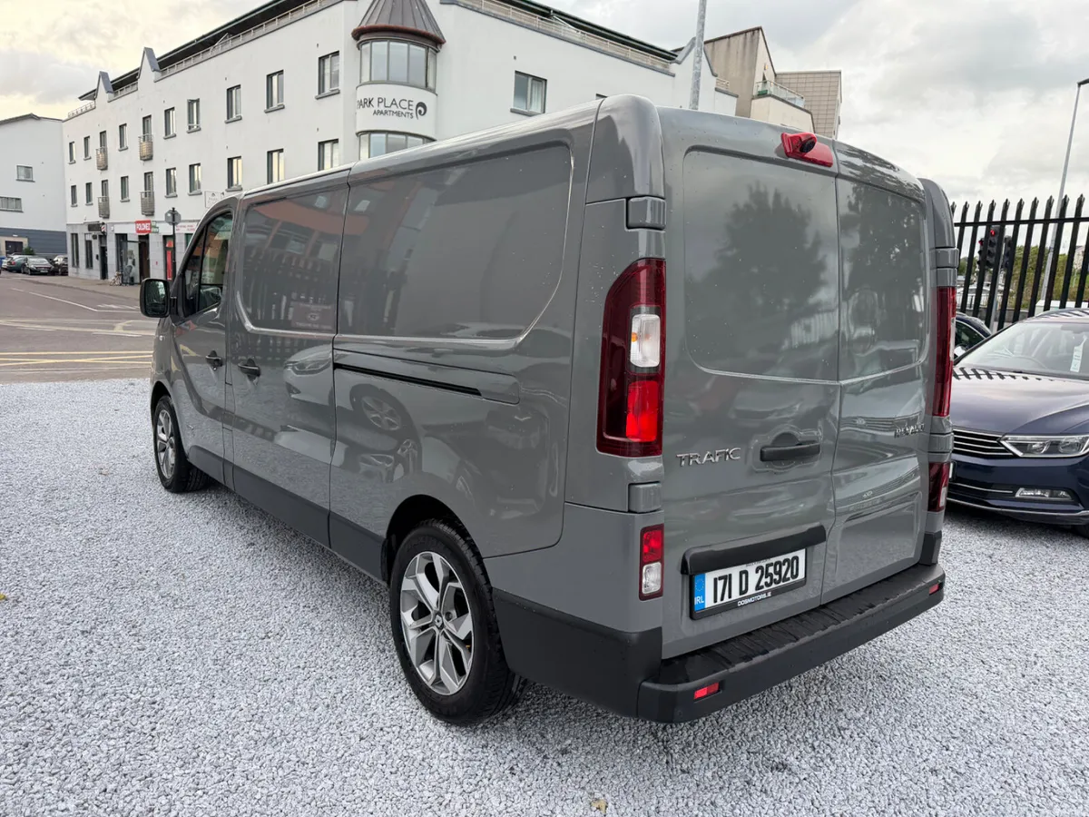 2017 (171) Renault Trafic LL29 DCI 120 Business + - Image 5