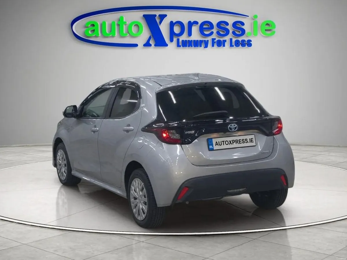 Toyota Yaris 4WD Hybrid X, Low mileage, Reversing - Image 2