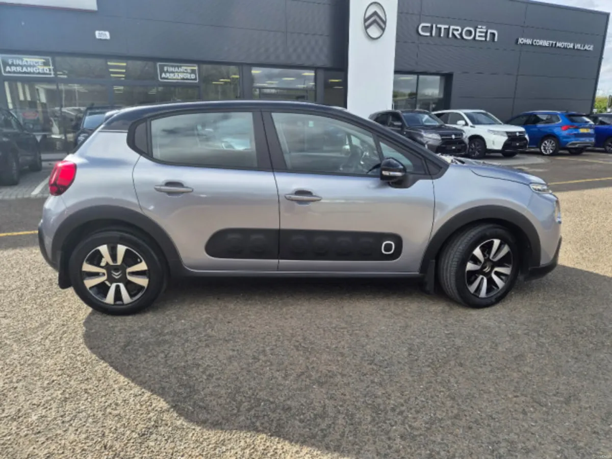 Citroen C3 Feel Excl 1.2 Puretech 83 4DR - Image 1