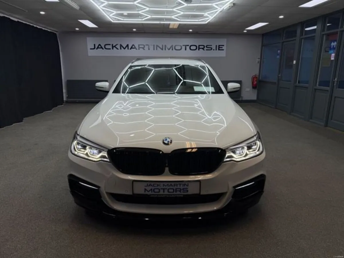 BMW 5-Series 523D Touring M Sport - Image 2